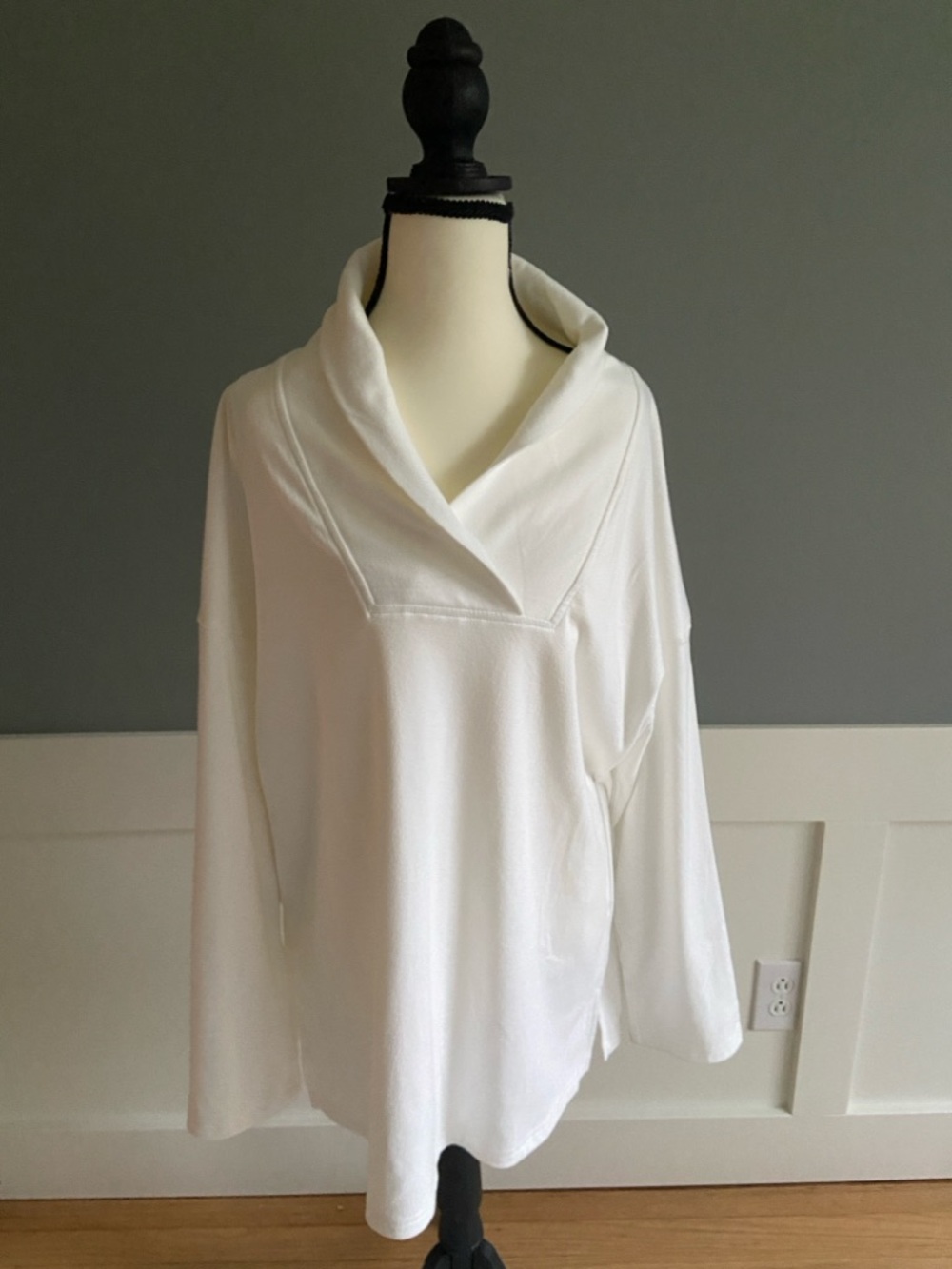 Cozy White Shawl-Collar Women's Sweater